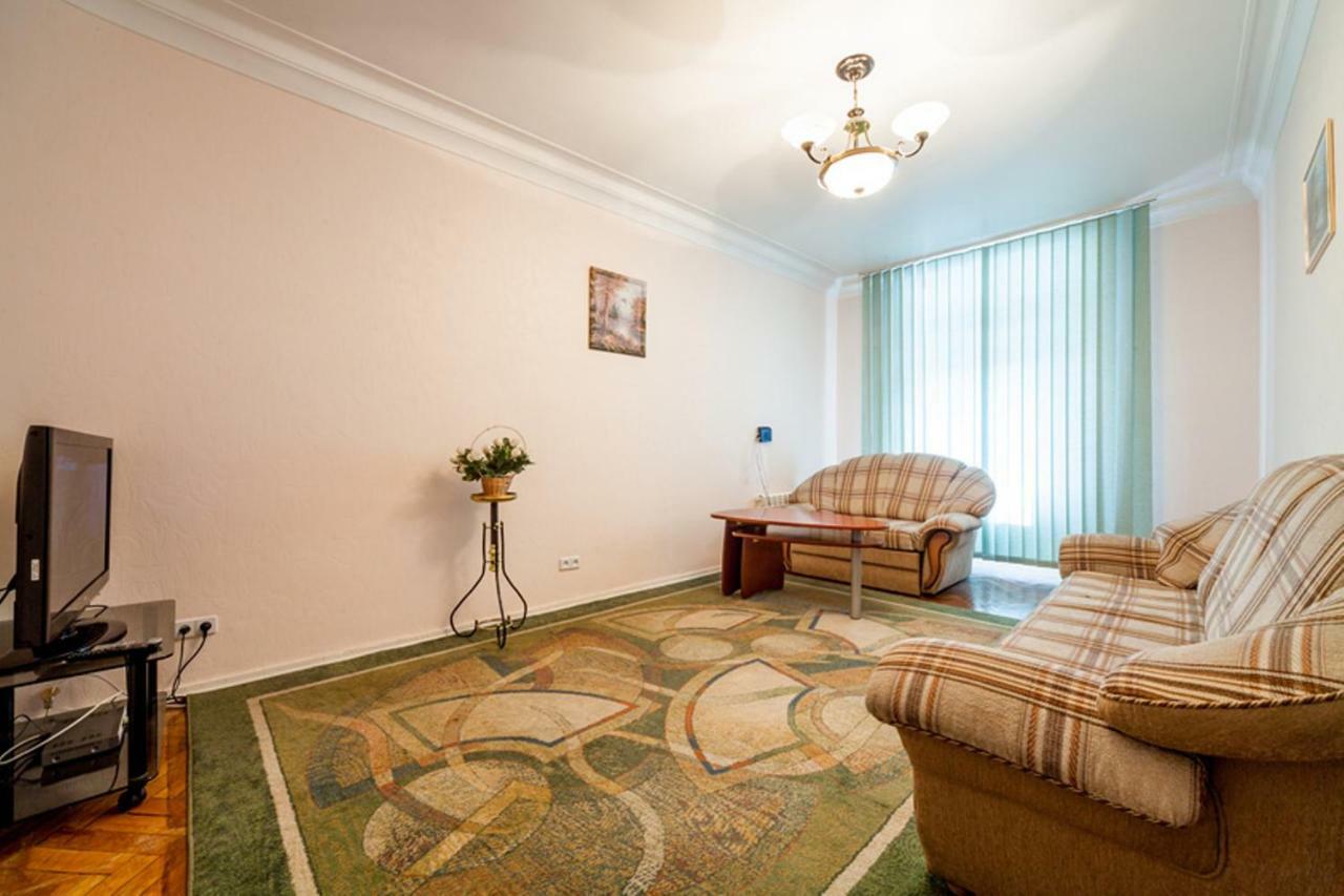 Apartments Near Khreshchatyk-Kyiv Экстерьер фото